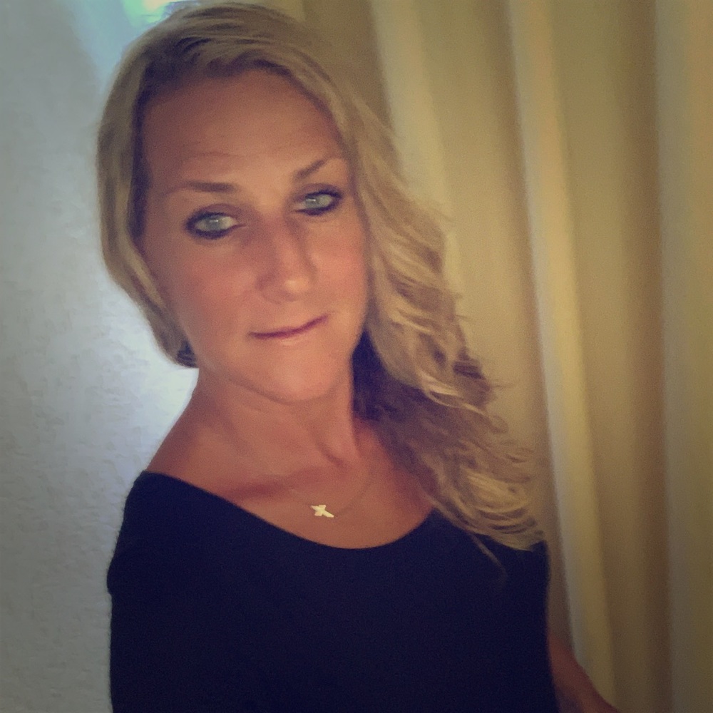 Meet your Posher, Janel